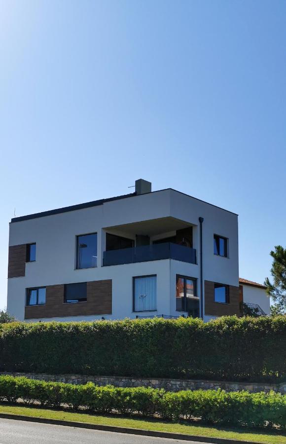 Casa Grzina 호텔 로비니 외부 사진